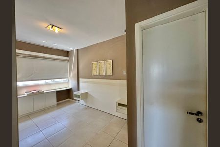 Apartamento à venda com 121m², 3 quartos e 2 vagas Apartamento à venda com 121m², 3 quartos e 2 vagasSuíte 1