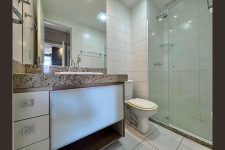 Apartamento à venda com 121m², 3 quartos e 2 vagas Apartamento à venda com 121m², 3 quartos e 2 vagasSuíte 1 - Banheiro