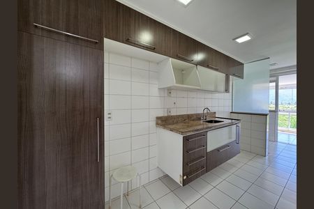 Apartamento à venda com 121m², 3 quartos e 2 vagas Apartamento à venda com 121m², 3 quartos e 2 vagasCozinha e Área de Serviço