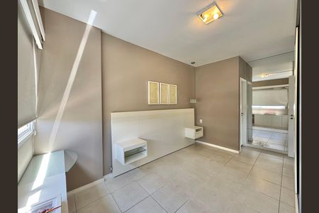 Apartamento à venda com 121m², 3 quartos e 2 vagas Apartamento à venda com 121m², 3 quartos e 2 vagasSuíte 1