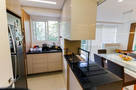 Apartamento para alugar com 74m², 2 quartos e 1 vaga Apartamento para alugar com 74m², 2 quartos e 1 vagaCozinha - Armários