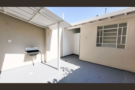 Casa para alugar com 106m², 3 quartos e 1 vaga Casa para alugar com 106m², 3 quartos e 1 vagaÁrea de Serviço