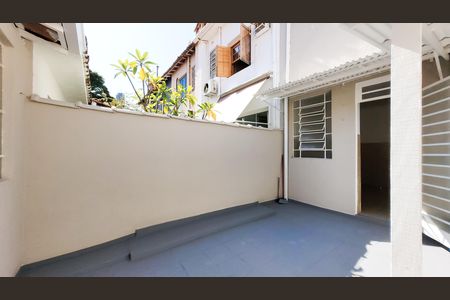 Casa para alugar com 106m², 3 quartos e 1 vaga Casa para alugar com 106m², 3 quartos e 1 vagaÁrea de Serviço