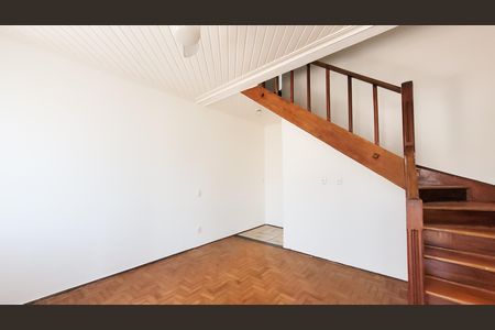 Casa para alugar com 106m², 3 quartos e 1 vaga Casa para alugar com 106m², 3 quartos e 1 vagaSala