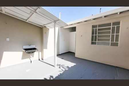 Casa para alugar com 106m², 3 quartos e 1 vaga Casa para alugar com 106m², 3 quartos e 1 vagaÁrea de Serviço