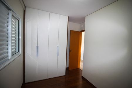 Apartamento para alugar com 92m², 2 quartos e 2 vagas Apartamento para alugar com 92m², 2 quartos e 2 vagasQuarto 2