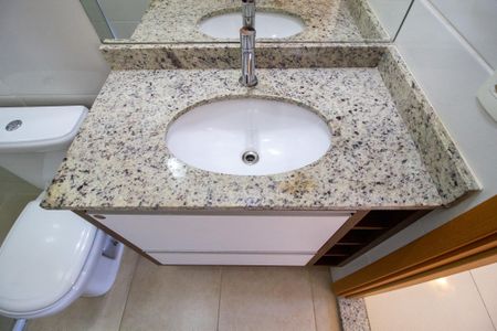 Apartamento para alugar com 92m², 2 quartos e 2 vagas Apartamento para alugar com 92m², 2 quartos e 2 vagasBanheiro