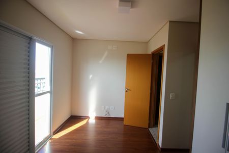 Apartamento para alugar com 92m², 2 quartos e 2 vagas Apartamento para alugar com 92m², 2 quartos e 2 vagasQuarto