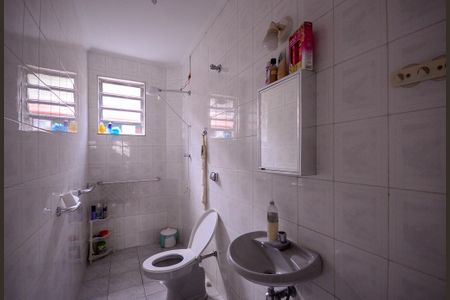 Casa à venda com 80m², 2 quartos e sem vaga Casa à venda com 80m², 2 quartos e sem vagaBanheiro