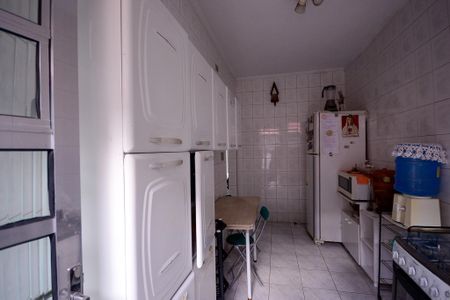 Casa à venda com 80m², 2 quartos e sem vaga Casa à venda com 80m², 2 quartos e sem vagaCozinha