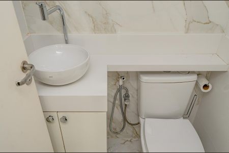 Apartamento para alugar com 62m², 3 quartos e 1 vagaLavabo