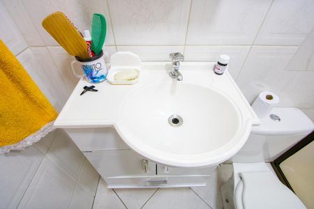 Casa à venda com 160m², 2 quartos e 2 vagasBanheiro social