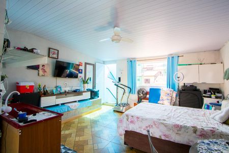 Casa à venda com 160m², 2 quartos e 2 vagasEdícula