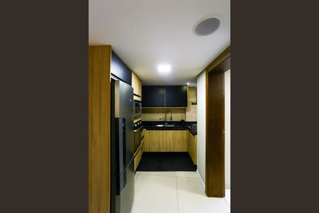 Casa à venda com 110m², 3 quartos e 2 vagas Casa à venda com 110m², 3 quartos e 2 vagasCozinha