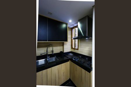 Casa à venda com 110m², 3 quartos e 2 vagas Casa à venda com 110m², 3 quartos e 2 vagasCozinha