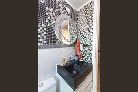 Apartamento para alugar com 53m², 2 quartos e 1 vaga Apartamento para alugar com 53m², 2 quartos e 1 vagaBanheiro