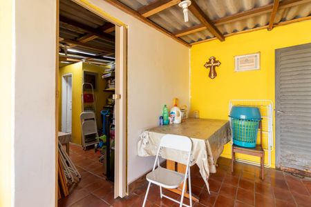 Casa à venda com 150m², 3 quartos e sem vagaCasa 1 - Área de Serviço