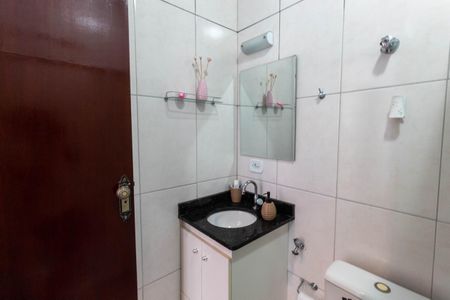Casa de condomínio à venda com 90m², 3 quartos e 2 vagasBanheiro 2