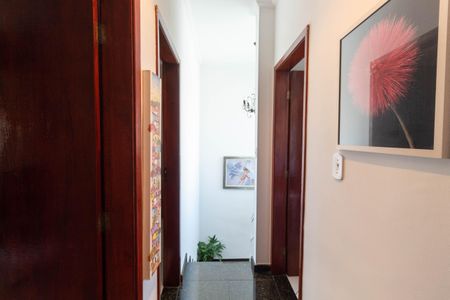 Casa de condomínio à venda com 90m², 3 quartos e 2 vagasCorredor