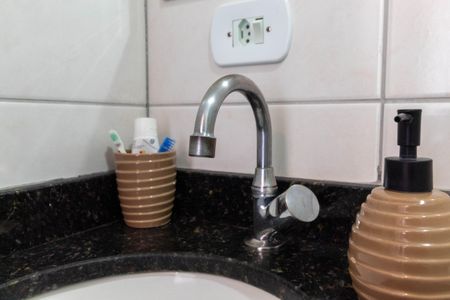 Casa de condomínio à venda com 90m², 3 quartos e 2 vagasBanheiro 2