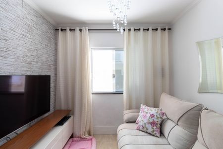 Casa de condomínio à venda com 90m², 3 quartos e 2 vagasSala