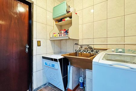 Casa à venda com 138m², 2 quartos e 2 vagasÁrea de Serviço