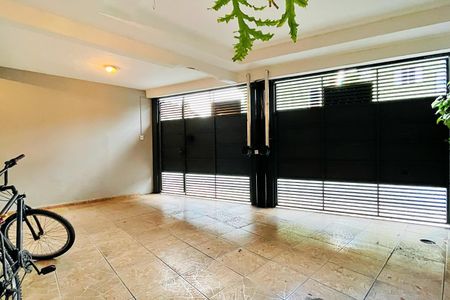 Casa à venda com 138m², 2 quartos e 2 vagasGaragem