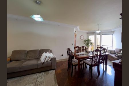 Apartamento à venda com 118m², 3 quartos e 2 vagas Apartamento à venda com 118m², 3 quartos e 2 vagasSala