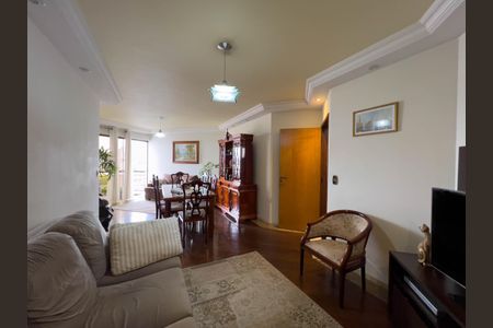 Apartamento à venda com 118m², 3 quartos e 2 vagas Apartamento à venda com 118m², 3 quartos e 2 vagasSala