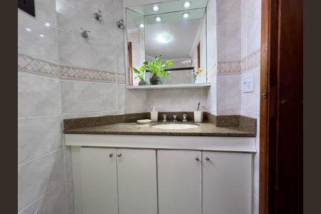 Apartamento à venda com 118m², 3 quartos e 2 vagas Apartamento à venda com 118m², 3 quartos e 2 vagasBanheiro do quarto 1