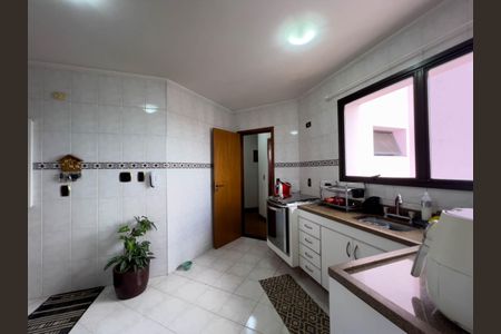 Apartamento à venda com 118m², 3 quartos e 2 vagas Apartamento à venda com 118m², 3 quartos e 2 vagasCozinha