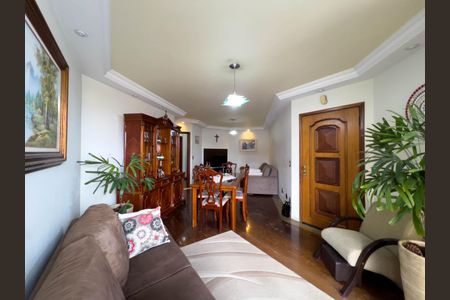 Apartamento à venda com 118m², 3 quartos e 2 vagas Apartamento à venda com 118m², 3 quartos e 2 vagasSala