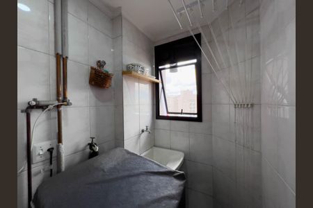 Apartamento à venda com 118m², 3 quartos e 2 vagas Apartamento à venda com 118m², 3 quartos e 2 vagasÁrea de serviço