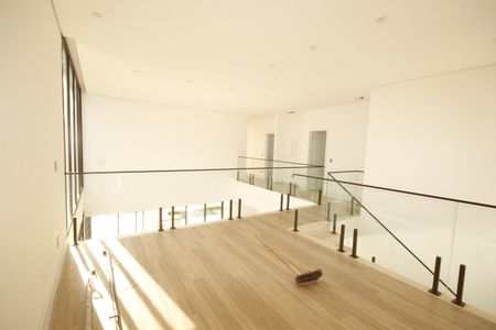 Casa de condomínio à venda com 370m², 4 quartos e 7 vagascorredor de acesso/Quartos