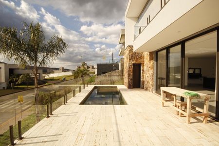 Casa de condomínio à venda com 370m², 4 quartos e 7 vagasÁrea comum