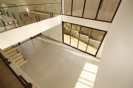 Casa de condomínio à venda com 370m², 4 quartos e 7 vagascorredor de acesso/Quartos