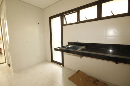 Casa de condomínio à venda com 370m², 4 quartos e 7 vagasCozinha