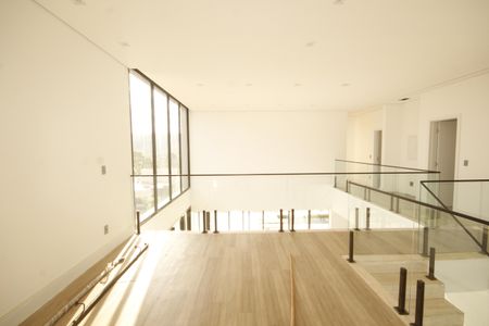 Casa de condomínio à venda com 370m², 4 quartos e 7 vagascorredor de acesso/Quartos