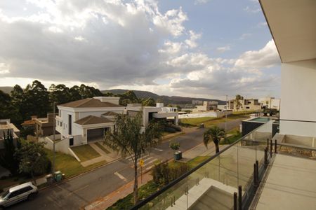 Casa de condomínio à venda com 370m², 4 quartos e 7 vagasVista/Sacada/Suíte 4