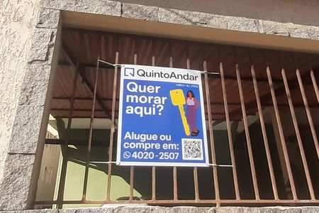 Casa de condomínio à venda com 78m², 2 quartos e 1 vagaPlaca