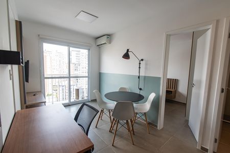 Apartamento à venda com 47m², 2 quartos e 1 vaga Apartamento à venda com 47m², 2 quartos e 1 vagaSala