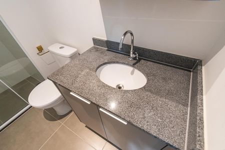 Apartamento à venda com 47m², 2 quartos e 1 vaga Apartamento à venda com 47m², 2 quartos e 1 vagaBanheiro