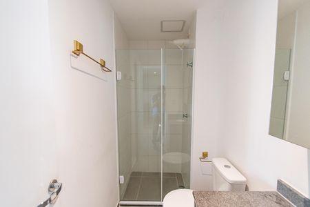 Apartamento à venda com 47m², 2 quartos e 1 vaga Apartamento à venda com 47m², 2 quartos e 1 vagaBanheiro