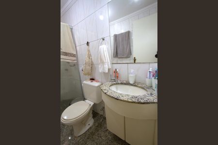 Apartamento à venda com 85m², 4 quartos e 2 vagas Apartamento à venda com 85m², 4 quartos e 2 vagasBanheiro