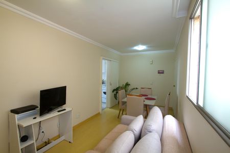 Apartamento à venda com 85m², 4 quartos e 2 vagas Apartamento à venda com 85m², 4 quartos e 2 vagasSala