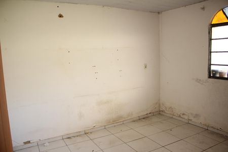 Casa à venda com 100m², 3 quartos e 2 vagasQuarto 2