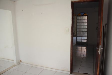 Casa à venda com 100m², 3 quartos e 2 vagasQuarto 1