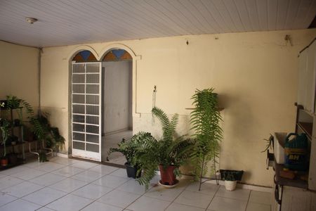 Casa à venda com 100m², 3 quartos e 2 vagasQuintal