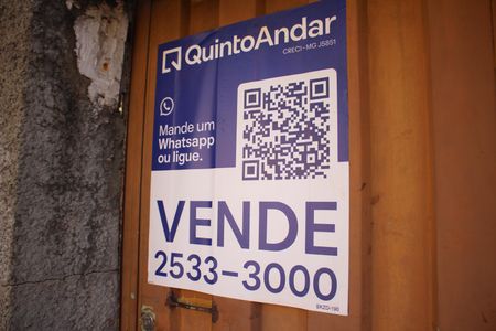 Casa à venda com 100m², 3 quartos e 2 vagasFachada / Plaquinha Instalada