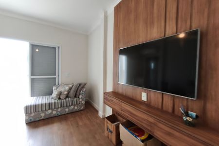 Casa de condomínio à venda com 280m², 3 quartos e 4 vagasSuíte 2